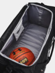 Under Armour Undeniable 5.0 Duffle M (1)